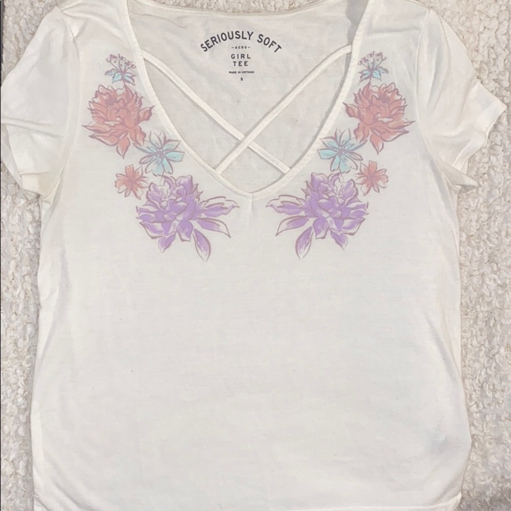 White Criss-Cross Neck Tee w/ Floral Design (s)